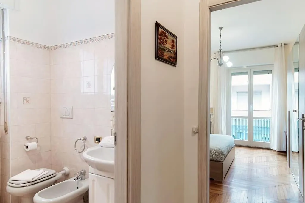 La Rosa Del Lago - Aqua Apartments コモ 0*,  イタリア
