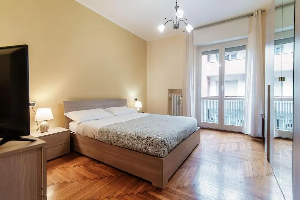 La Rosa Del Lago - Aqua Apartments コモ